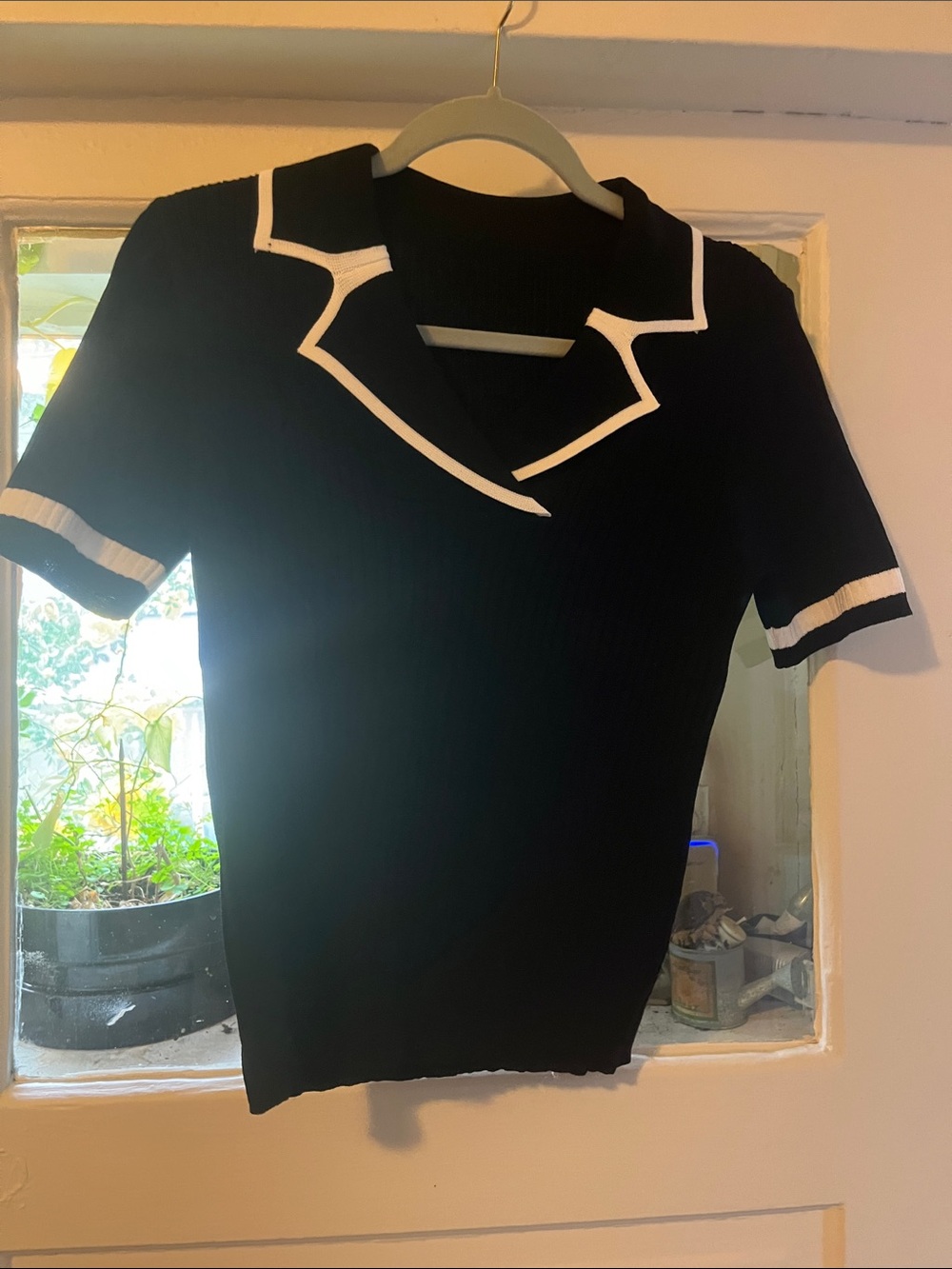 Black Knit Top with White Trim Collared Short Sleeves